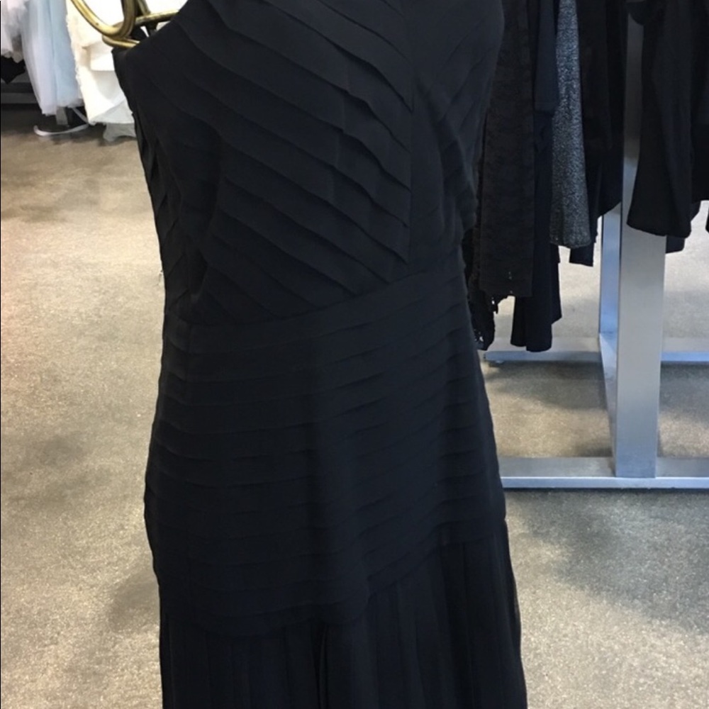 Roland nivelais  Black gown 100 silk